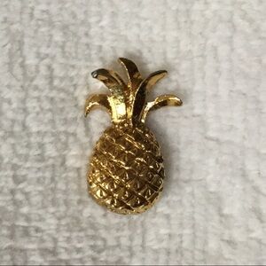Vintage Gold Pineapple Pin / Tie Tack